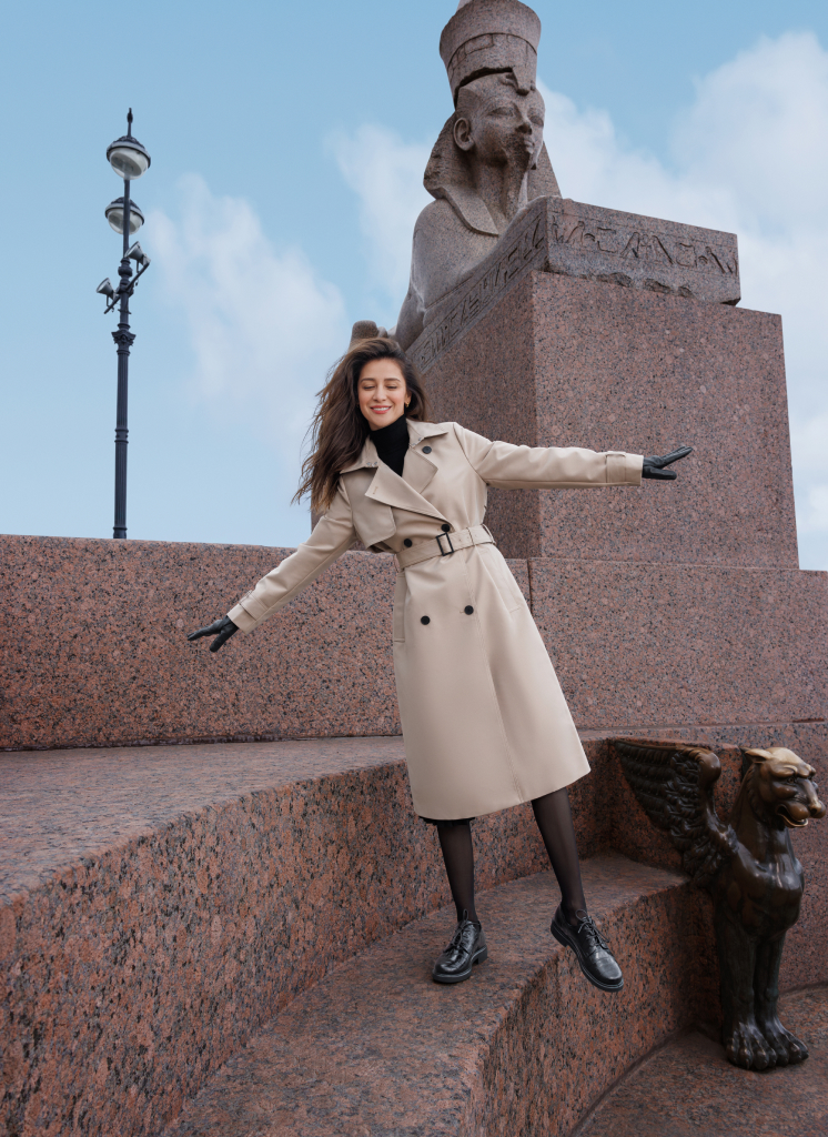 Фотография Равшаны Курковой на улице