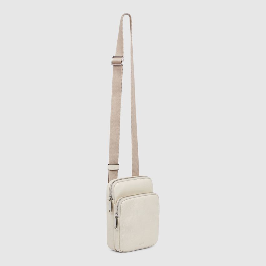 Сумка ECCO Textureblock Flat Pouch 9105813/90976 Сумка ECCO Textureblock Flat Pouch 9105813/90976