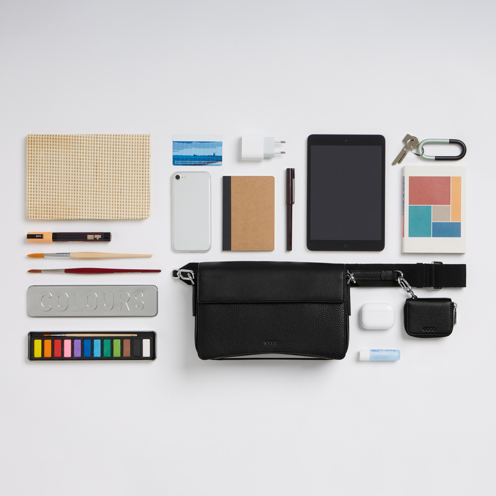 Сумка ECCO Textureblock Pinch Bag Full Size 9105963/90000