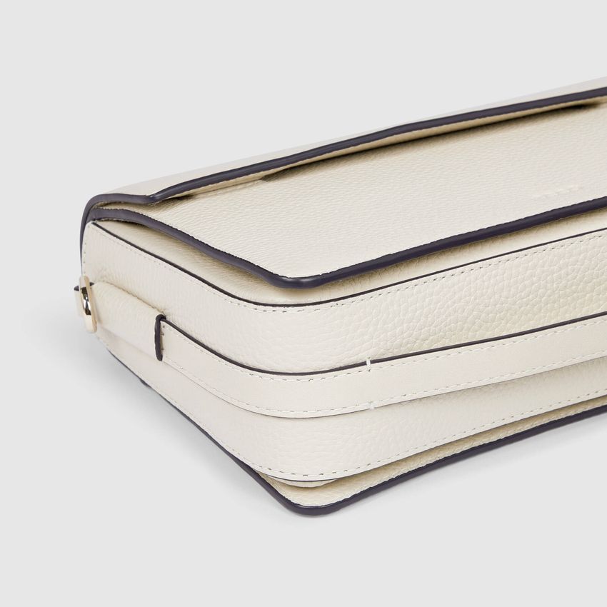 Сумка ECCO Textureblock Pinch Bag Full Size 9105963/90976