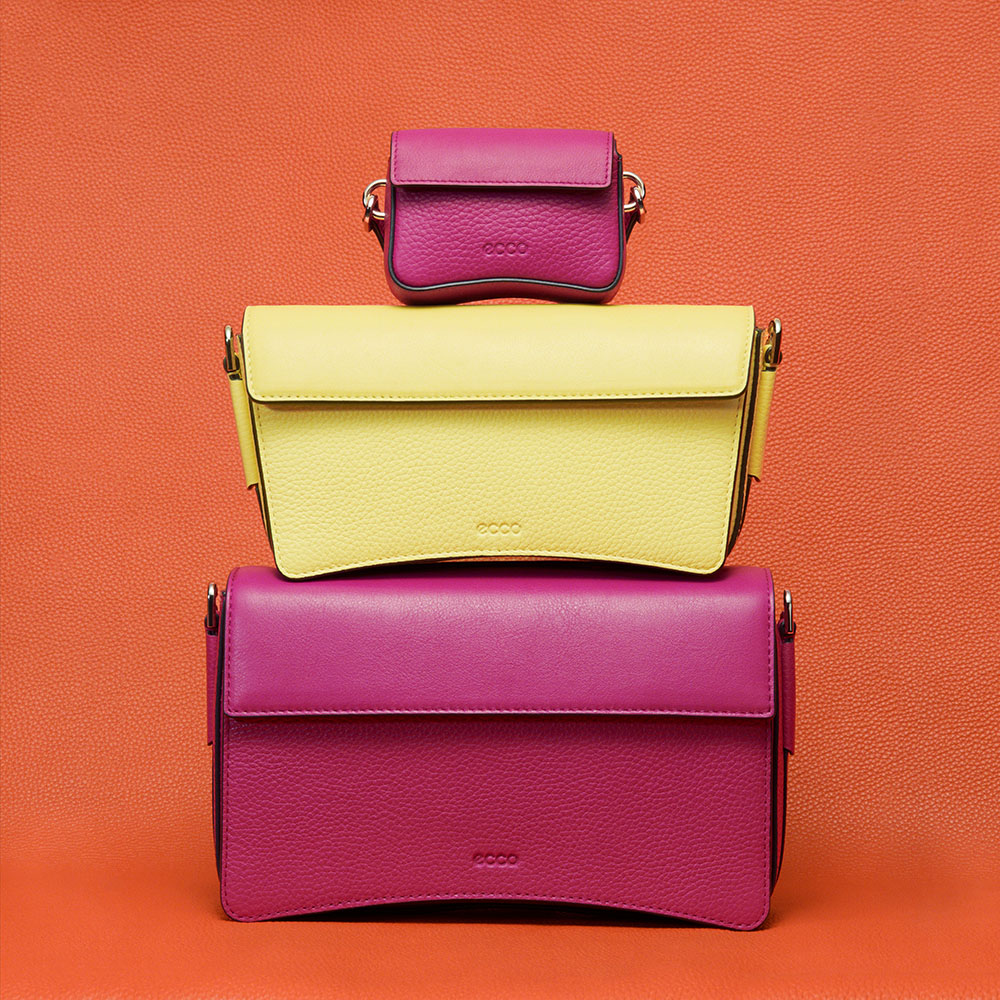 Сумка ECCO Textureblock Pinch Bag Compact 9105964/90973 Сумка ECCO Textureblock Pinch Bag Compact 9105964/90973