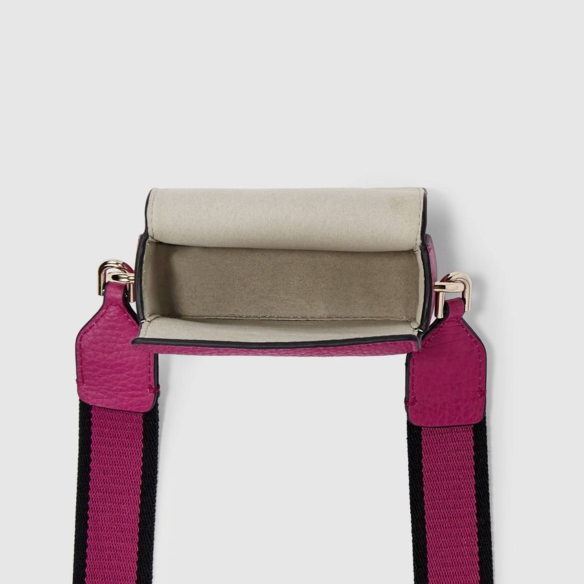 Сумка кросс-боди ECCO Textureblock PINCH Bag Mini 9106421/90971 Сумка кросс-боди ECCO Textureblock PINCH Bag Mini 9106421/90971